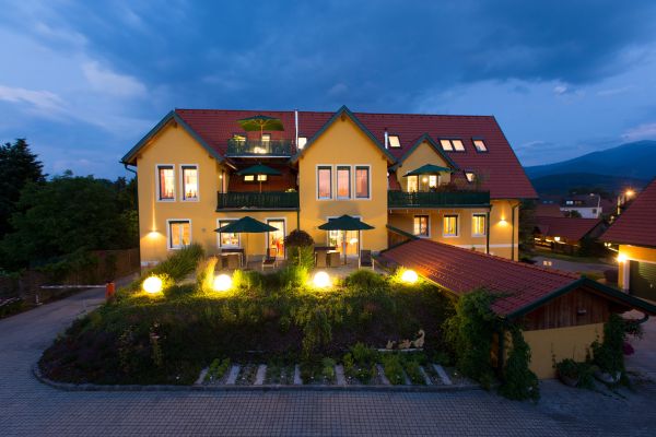 Zirbenland Appartements (Weißkirchen in Steiermark)